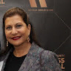 Meet your Posher, Flavia